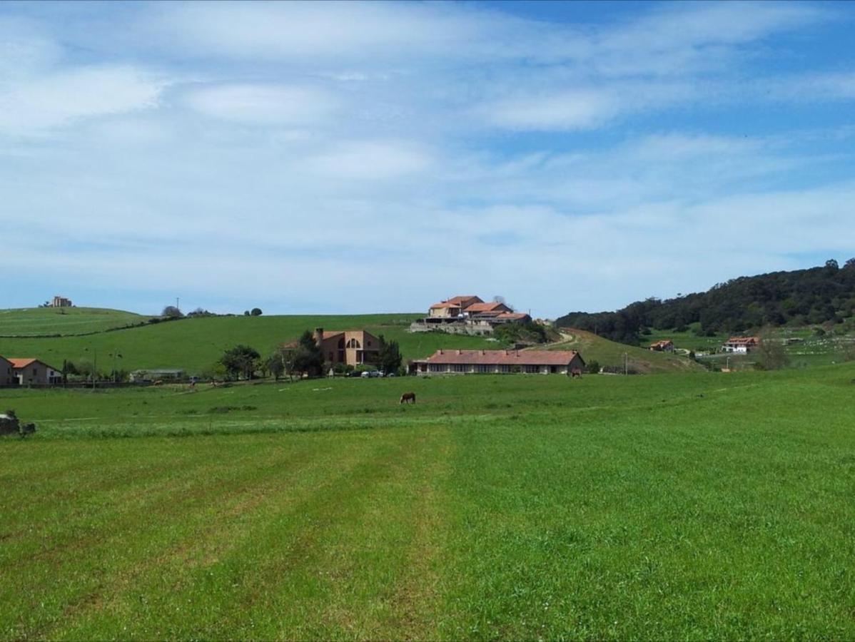 Apartamentos La Roblera Orena Buitenkant foto