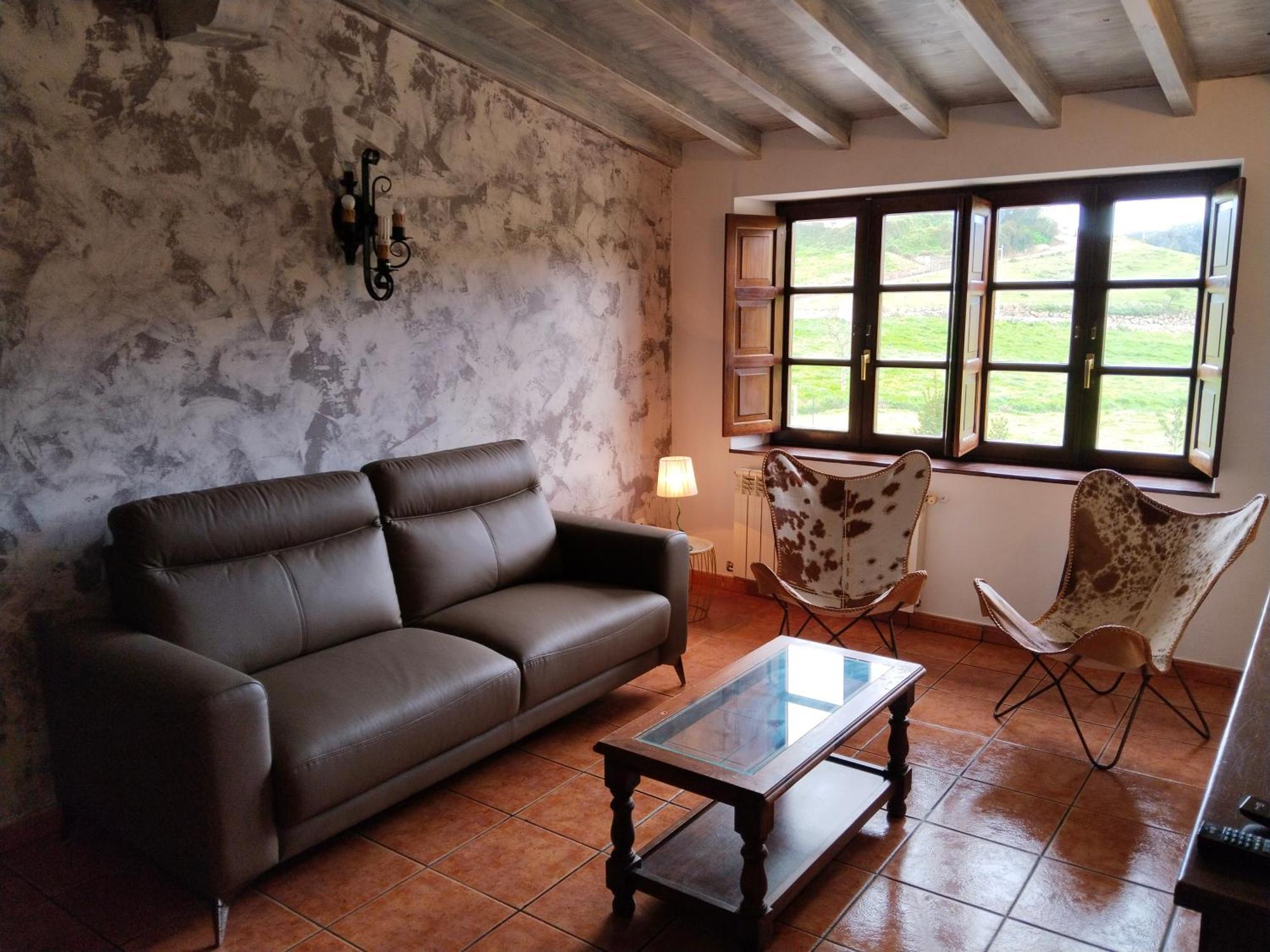 Apartamentos La Roblera Orena Buitenkant foto
